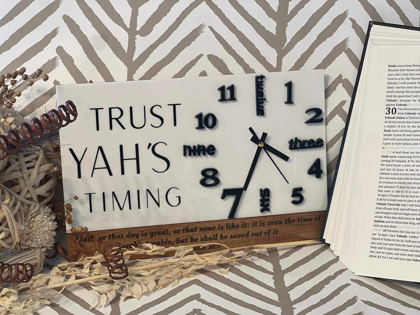 Trust YAH’S Timing Desk Clock