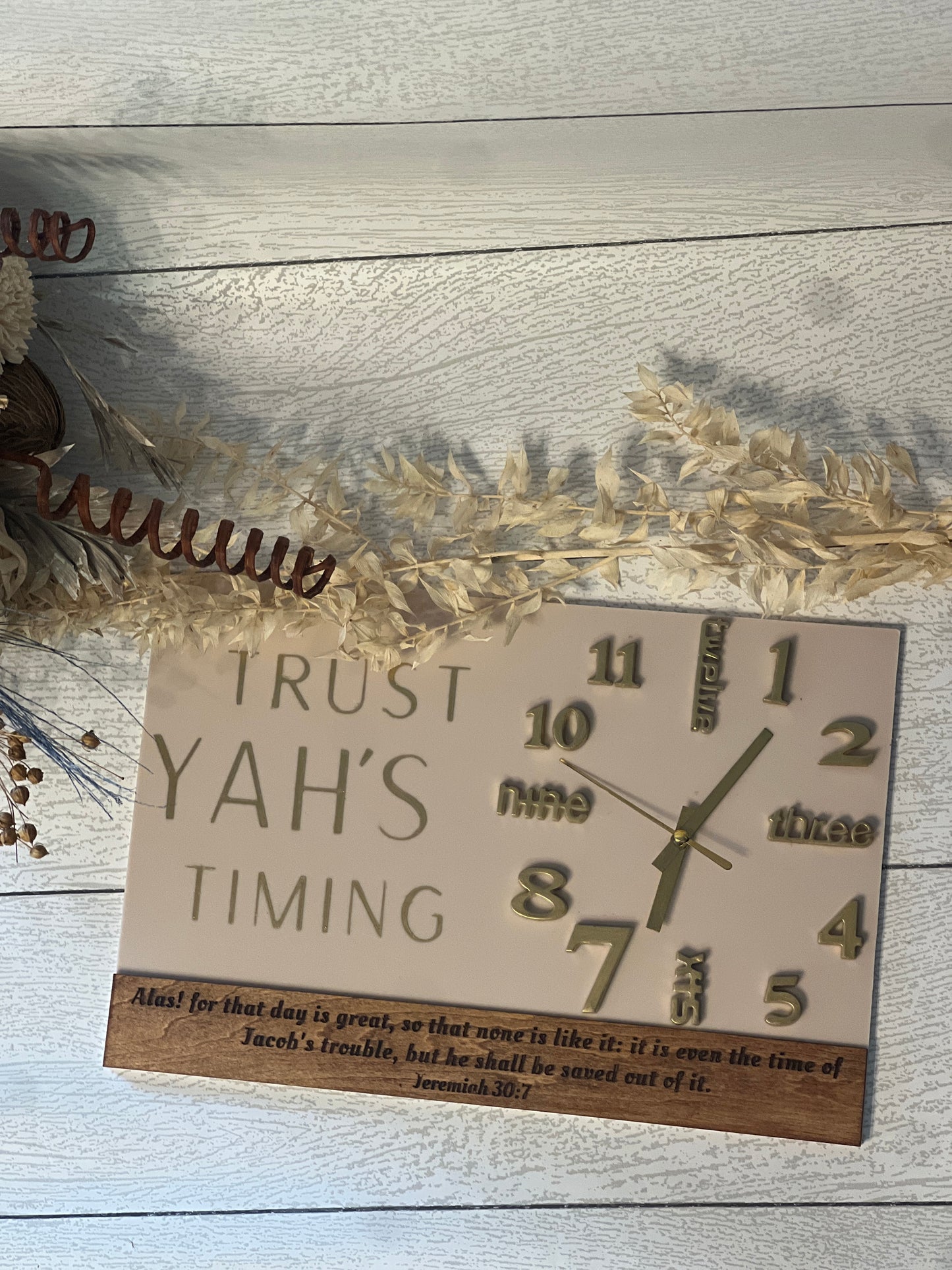 Trust YAH’S Timing Desk Clock