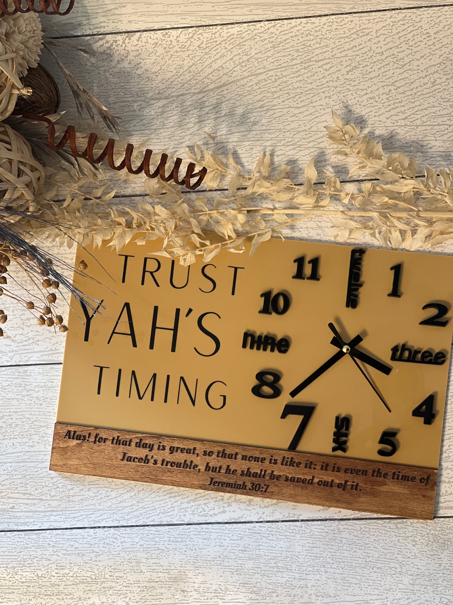 Trust YAH’S Timing Desk Clock